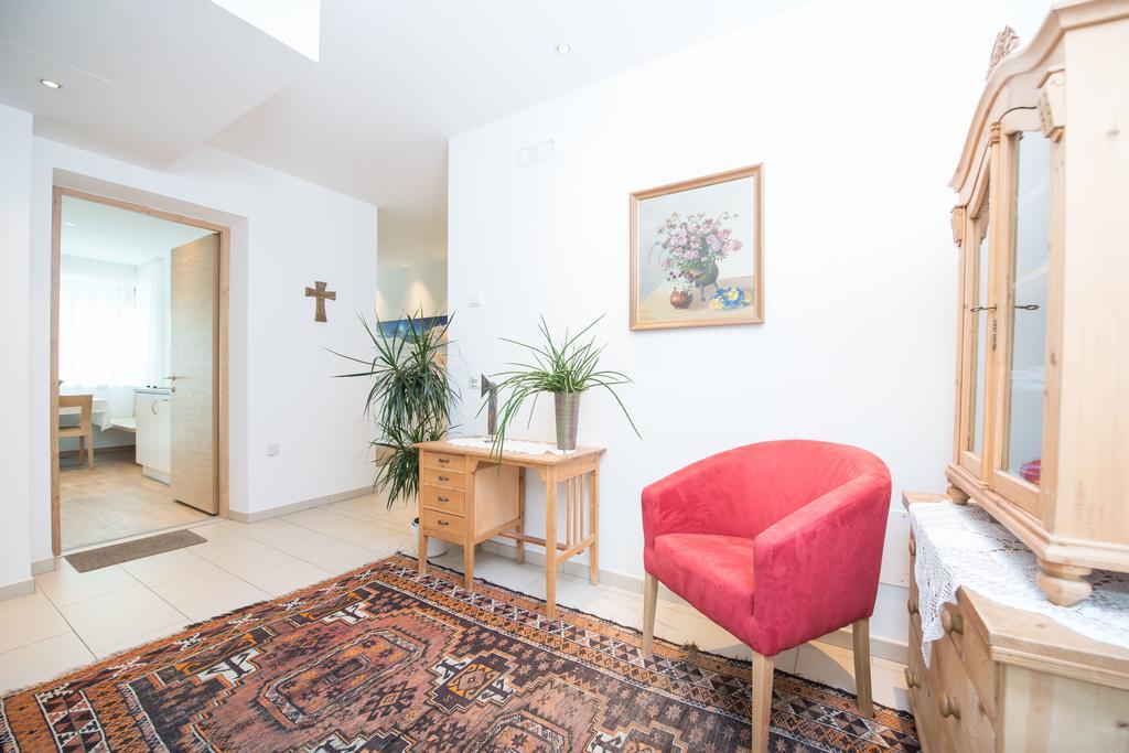 Apartment Edelweiss Brunico Room photo