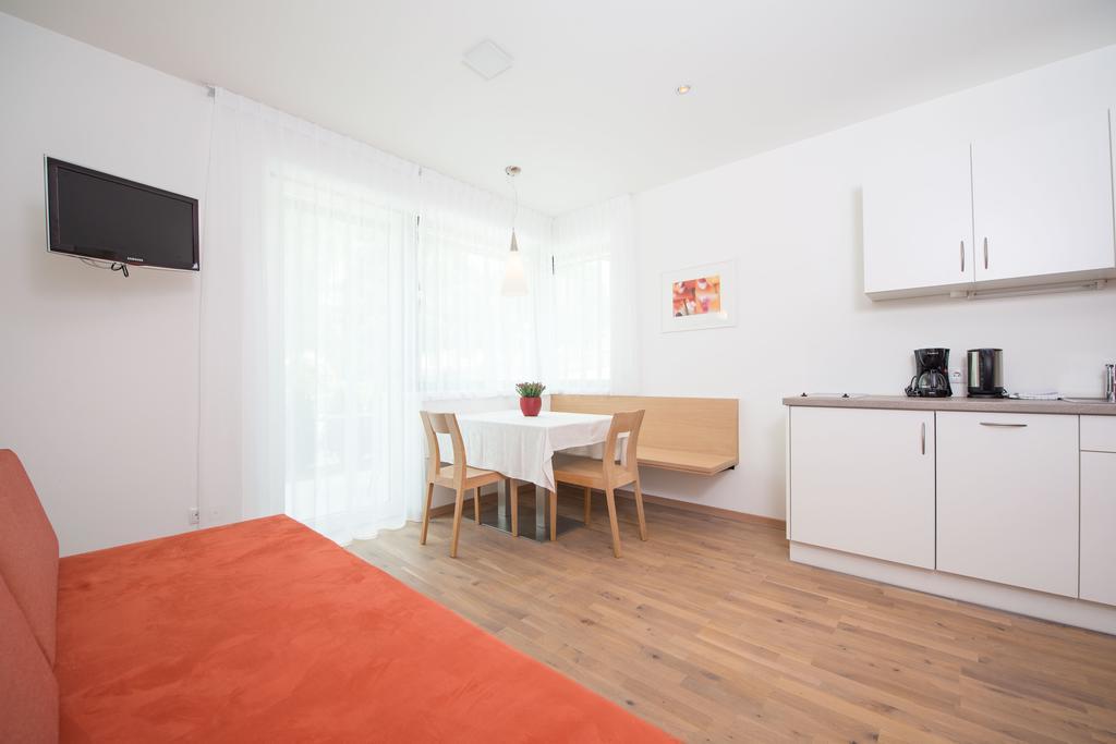 Apartment Edelweiss Brunico Room photo